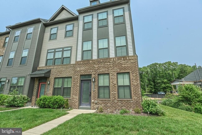 property at 7221 Sprouse Ct