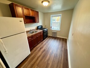 69 Sayers Ave, Unit First Floor in Lansdowne, PA - Foto de edificio - Building Photo