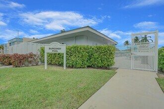 426 Burgundy I in Delray Beach, FL - Building Photo - Building Photo