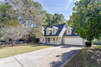 1055 Burning Bush Dr in Loganville, GA - Building Photo - Building Photo