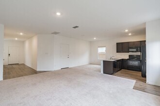 341 The Bad Wy in Jarrell, TX - Building Photo - Building Photo