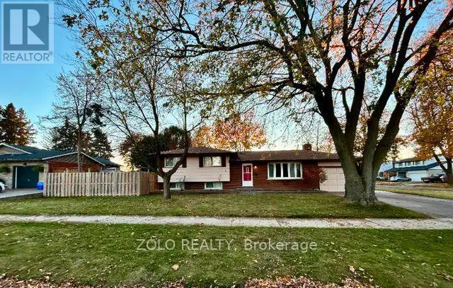 3 Old York Crescent in Kitchener, ON - Building Photo - Building Photo