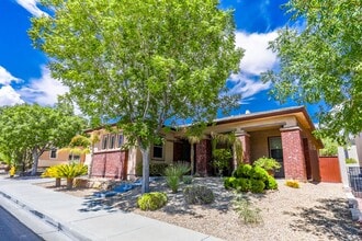 9268 Enchanted Grove Ave in Las Vegas, NV - Building Photo - Building Photo