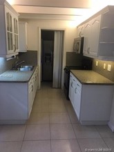 13203 NE 3rd Ct-Unit -13201 in Miami, FL - Foto de edificio - Building Photo