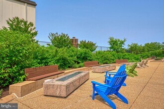 1800 Old Meadow Rd in McLean, VA - Building Photo - Building Photo