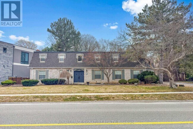 property at 24 Laureleaf Rd