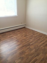 50 - SAXONY COURT APARTMENTS in Indianapolis, IN - Building Photo - Building Photo
