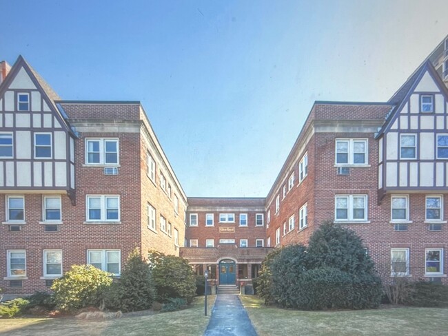 property at 77 Glenbrook Rd