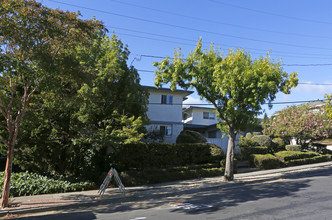 130 Towne Ter in Los Gatos, CA - Foto de edificio - Building Photo