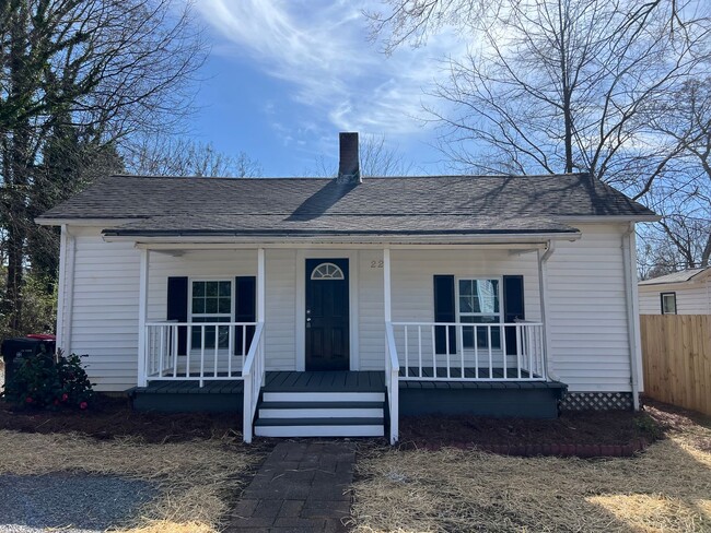 221 Armour St in Davidson, NC - Foto de edificio - Building Photo