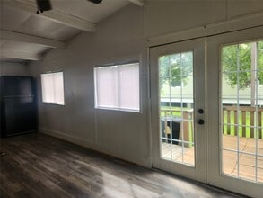 4439 13th St in Bacliff, TX - Building Photo - Building Photo