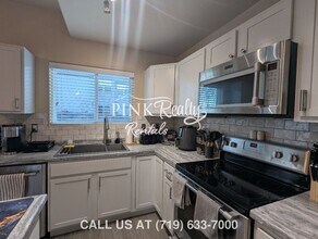 870 Red Thistle View in Colorado Springs, CO - Building Photo - Building Photo