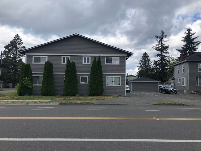 1602 B St SE Auburn, WA 98002