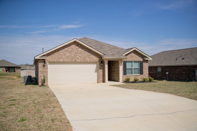 1107 Quail Holw Rd in Cullman, AL - Building Photo - Building Photo