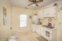 2617 Market St in Wilmington, NC - Building Photo - Interior Photo