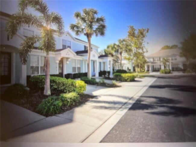 2568 Maneshaw Ln in Kissimmee, FL - Building Photo - Building Photo