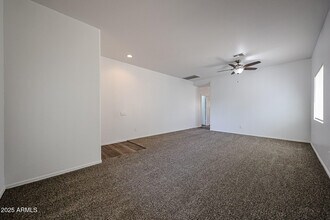 5318 W Shumway Farm Rd in Phoenix, AZ - Building Photo - Building Photo