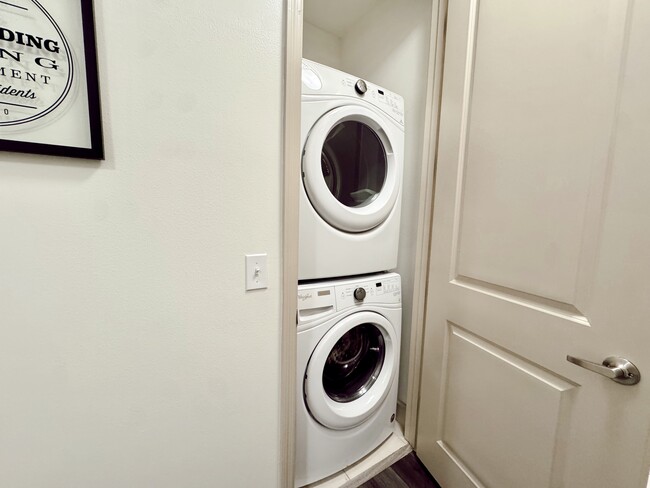 4461 NW 93rd Doral Ct, Unit B44 in Doral, FL - Building Photo - Building Photo