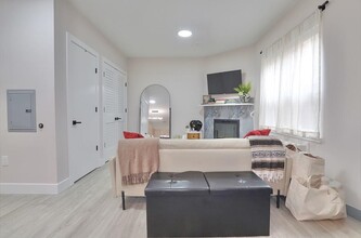 212 70th St in Guttenberg, NJ - Building Photo - Building Photo