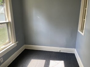 102 W Raleigh Ave in Mansfield, OH - Building Photo - Building Photo