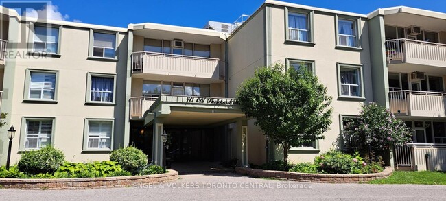 70-370 Old Sheppard Ave in Toronto, ON - Building Photo - Building Photo