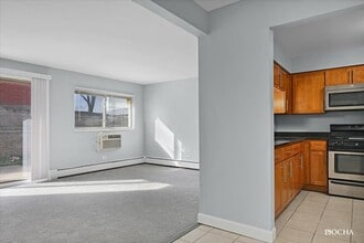706 Marilyn Ave in Glendale Heights, IL - Building Photo - Building Photo