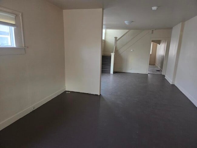 927 Dequincy St in Indianapolis, IN - Building Photo - Building Photo