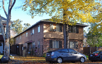 2619 Q St in Sacramento, CA - Building Photo - Building Photo