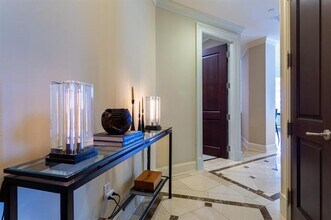 2525 N Pearl St in Dallas, TX - Building Photo - Building Photo