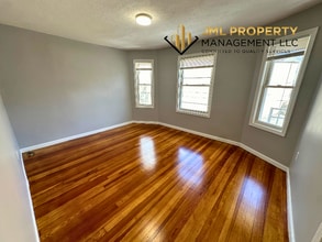 321 Union St, Unit 3N in Fall River, MA - Building Photo - Building Photo