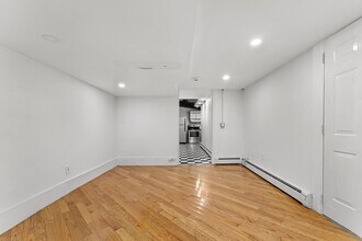 306 Commonwealth Ave in Boston, MA - Building Photo - Building Photo