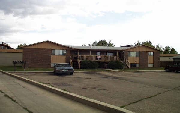 1916 Meadow Dr in Longmont, CO - Building Photo - Building Photo