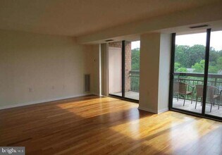 2230 George C Marshall Dr in Falls Church, VA - Building Photo - Building Photo