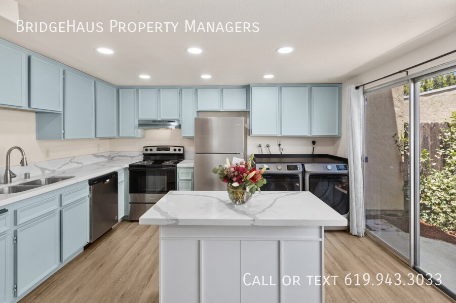 7831 Rancho Fanita Dr in Santee, CA - Building Photo