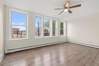 49 Leonard St in Jersey City, NJ - Building Photo - Building Photo