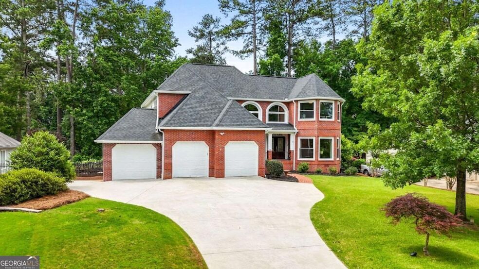 114 Greensway in Peachtree City, GA - Building Photo