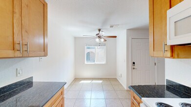 18167 Happy Ln in Sonoma, CA - Building Photo - Building Photo