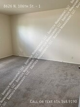 8626 N 106th St in Milwaukee, WI - Building Photo - Building Photo