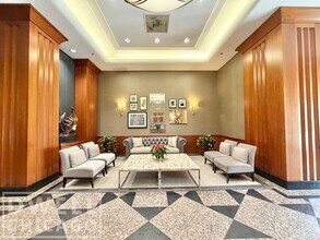 545 N Dearborn St, Unit 2303 in Chicago, IL - Foto de edificio - Building Photo