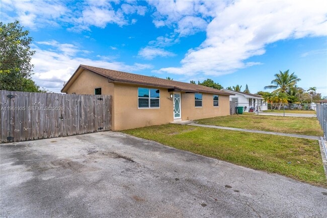 14943 SW 302nd Terrace in Homestead, FL - Building Photo - Building Photo