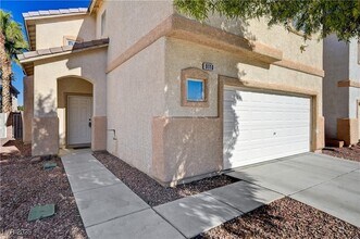 9110 Rushing Wind Ave in Las Vegas, NV - Building Photo - Building Photo
