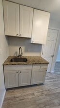 127 Cosey Beach Ave, Unit A1 in East Haven, CT - Building Photo - Building Photo