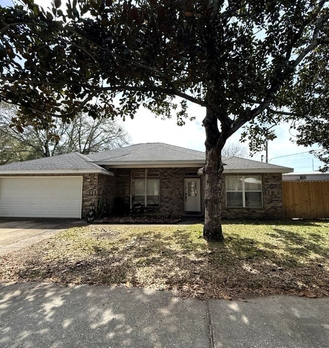 property at 2204 Whits Manor Rd