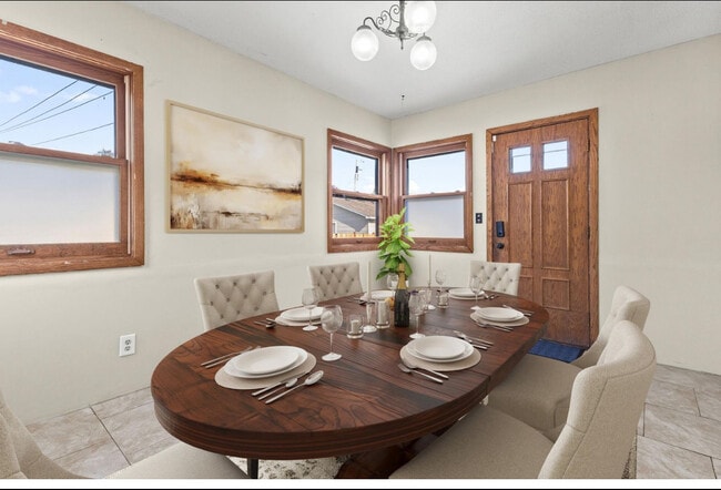 5748 35th Ave S in Minneapolis, MN - Building Photo - Building Photo