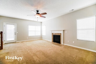 1083 Ashcraft Ave in Columbus, OH - Foto de edificio - Building Photo