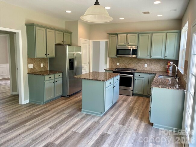 7856 Lamington Dr in Indian Land, SC - Building Photo - Building Photo