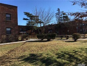 110 Division Ave-Unit -2 D in Levittown, NY - Building Photo - Building Photo