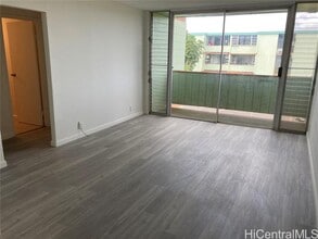 1045 Aheahe Ave in Wahiawa, HI - Building Photo - Building Photo