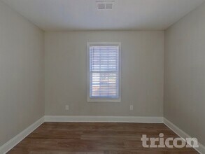 3453 Sunset Rd in Charlotte, NC - Building Photo - Building Photo