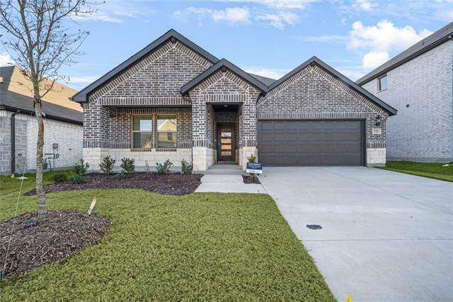 property at 521 Midnight Oak Dr